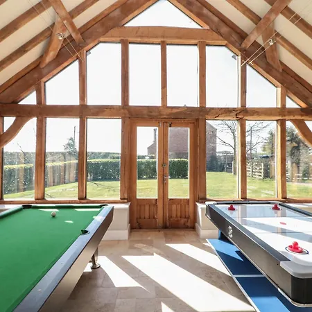 Holiday home The Barn York