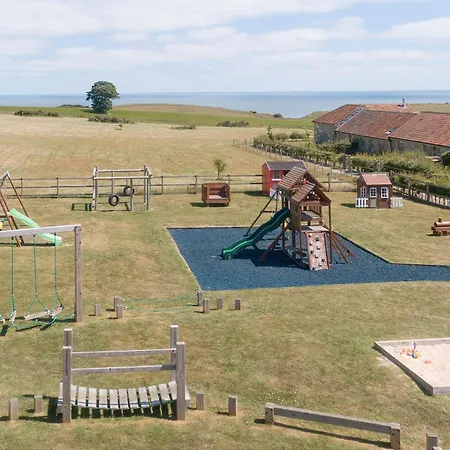 The Barn-ixk 度假居 Burniston